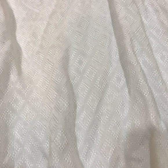 Diamond Ruffle Cold Shoulder Top - Picture 2 of 4